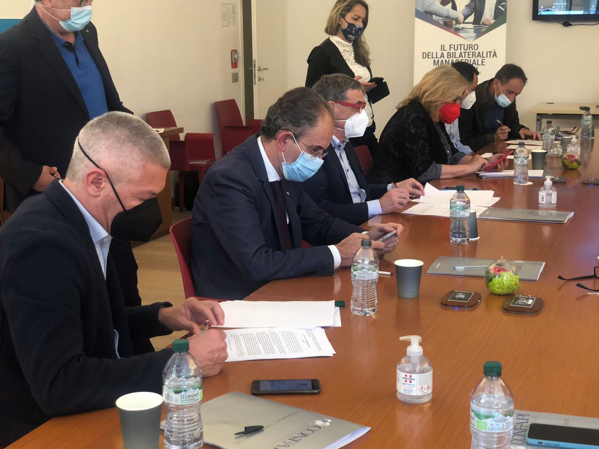ACCORDO UNIONMECCANICA-SINDACATI PER RINNOVO METALMECCANICI